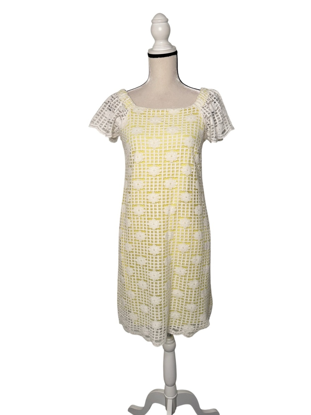 Emma & Michele White Crochet Yellow Underlay Flutter Sleeve Dress Size M